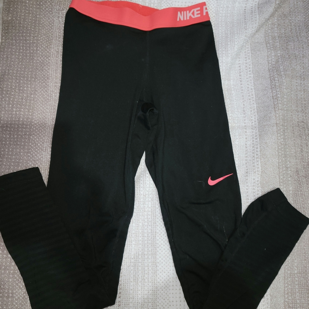 Nike Pro Workout Pants. SIZE SMALL